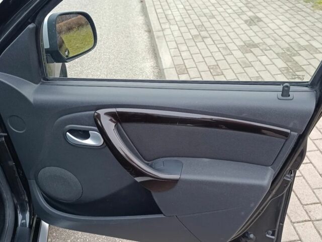 Черный Дачия Duster, объемом двигателя 0 л и пробегом 234 тыс. км за 5500 $, фото 18 на Automoto.ua