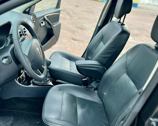 Черный Дачия Duster, объемом двигателя 1.5 л и пробегом 180 тыс. км за 9150 $, фото 21 на Automoto.ua