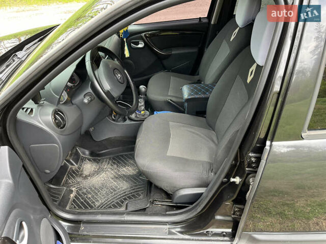 Чорний Дачія Duster, об'ємом двигуна 1.46 л та пробігом 220 тис. км за 7900 $, фото 4 на Automoto.ua
