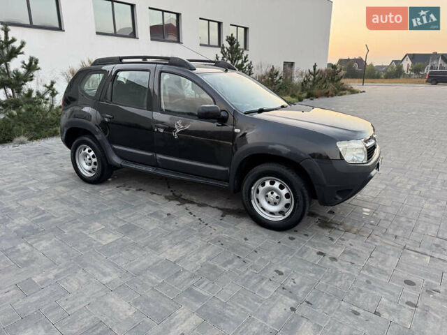 Чорний Дачія Duster, об'ємом двигуна 1.6 л та пробігом 137 тис. км за 8950 $, фото 2 на Automoto.ua