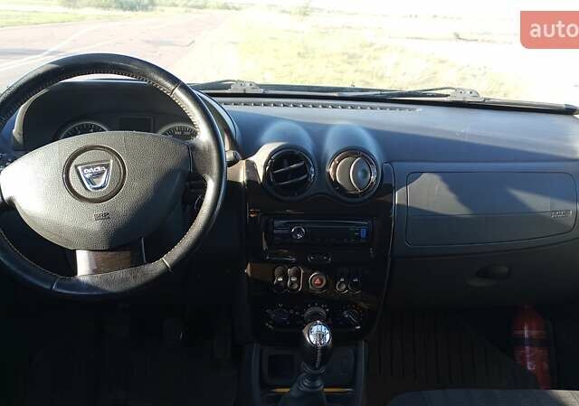 Чорний Дачія Duster, об'ємом двигуна 1.5 л та пробігом 288 тис. км за 8500 $, фото 1 на Automoto.ua
