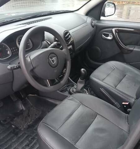 Черный Дачия Duster, объемом двигателя 1.6 л и пробегом 240 тыс. км за 8000 $, фото 33 на Automoto.ua