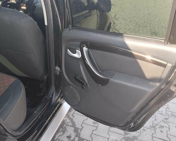 Черный Дачия Duster, объемом двигателя 1.6 л и пробегом 229 тыс. км за 8200 $, фото 10 на Automoto.ua
