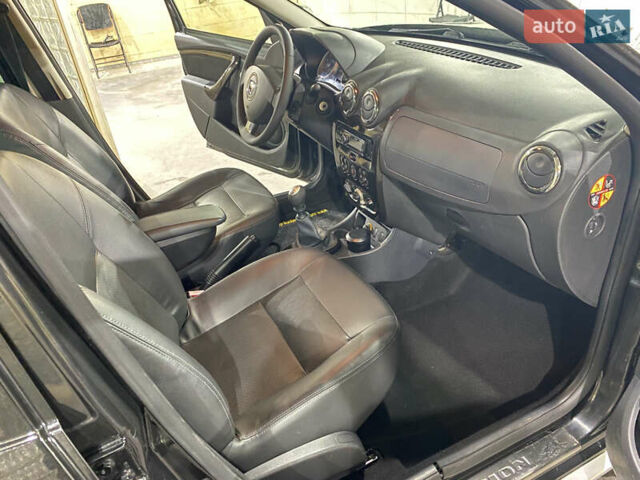 Чорний Дачія Duster, об'ємом двигуна 1.5 л та пробігом 181 тис. км за 7800 $, фото 18 на Automoto.ua