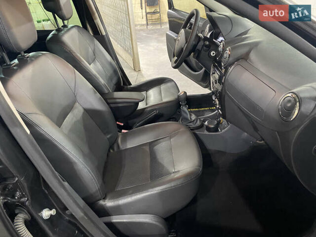 Чорний Дачія Duster, об'ємом двигуна 1.5 л та пробігом 181 тис. км за 7800 $, фото 19 на Automoto.ua