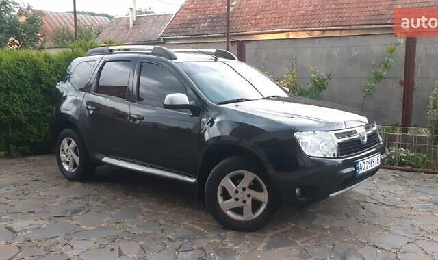 Черный Дачия Duster, объемом двигателя 1.46 л и пробегом 194 тыс. км за 8900 $, фото 4 на Automoto.ua