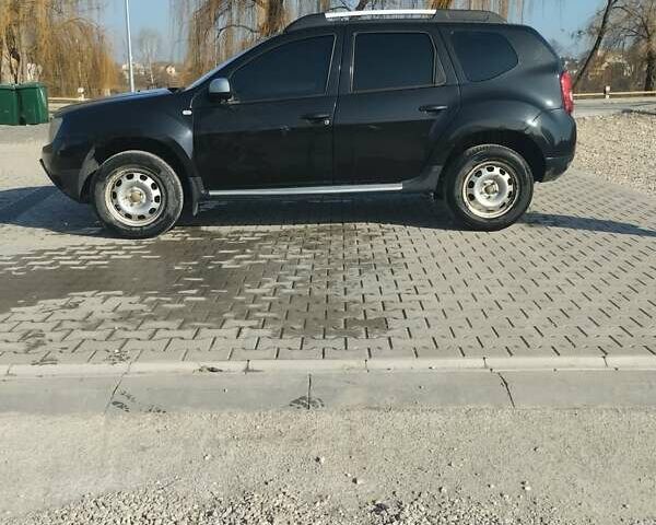 Черный Дачия Duster, объемом двигателя 1.6 л и пробегом 229 тыс. км за 8200 $, фото 5 на Automoto.ua