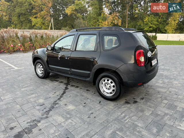 Чорний Дачія Duster, об'ємом двигуна 1.6 л та пробігом 137 тис. км за 8950 $, фото 6 на Automoto.ua