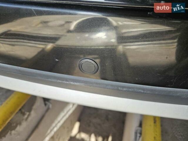 Черный Дачия Duster, объемом двигателя 1.5 л и пробегом 200 тыс. км за 8950 $, фото 5 на Automoto.ua