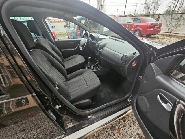 Черный Дачия Duster, объемом двигателя 1.6 л и пробегом 202 тыс. км за 9550 $, фото 15 на Automoto.ua
