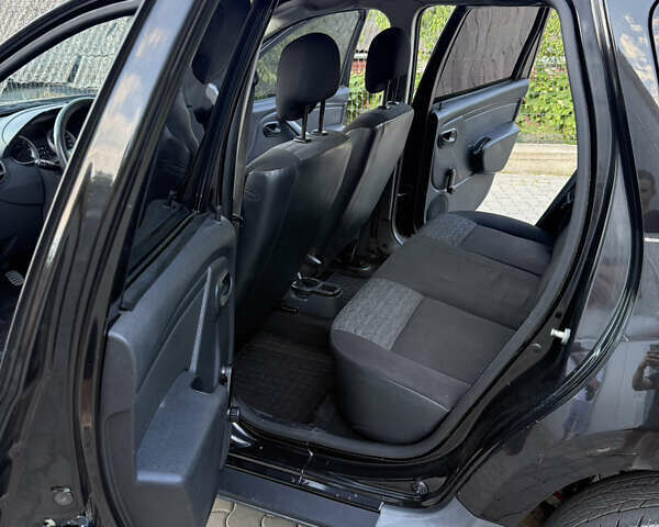 Черный Дачия Duster, объемом двигателя 1.5 л и пробегом 240 тыс. км за 7900 $, фото 10 на Automoto.ua