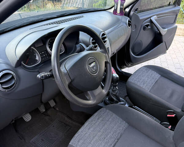 Черный Дачия Duster, объемом двигателя 1.5 л и пробегом 240 тыс. км за 7900 $, фото 11 на Automoto.ua