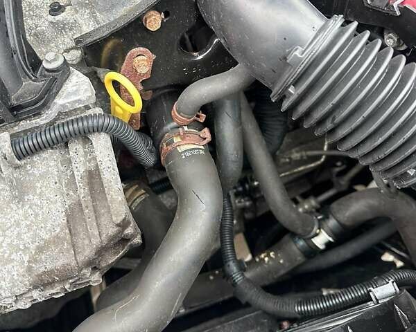 Черный Дачия Duster, объемом двигателя 1.6 л и пробегом 250 тыс. км за 8000 $, фото 26 на Automoto.ua