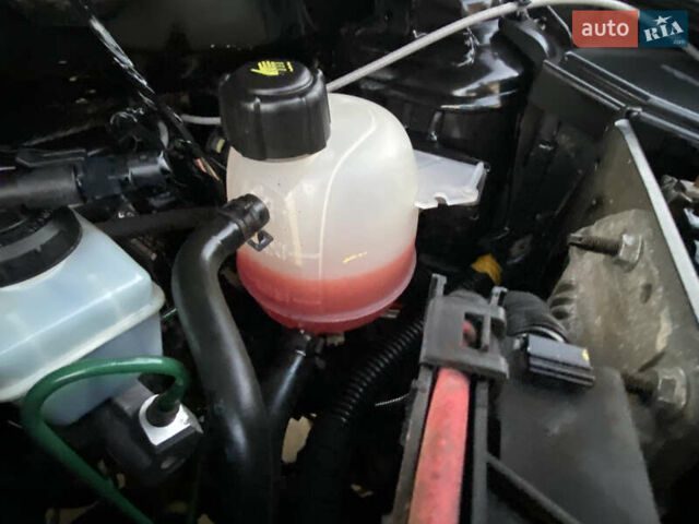 Чорний Дачія Duster, об'ємом двигуна 1.6 л та пробігом 210 тис. км за 8550 $, фото 28 на Automoto.ua