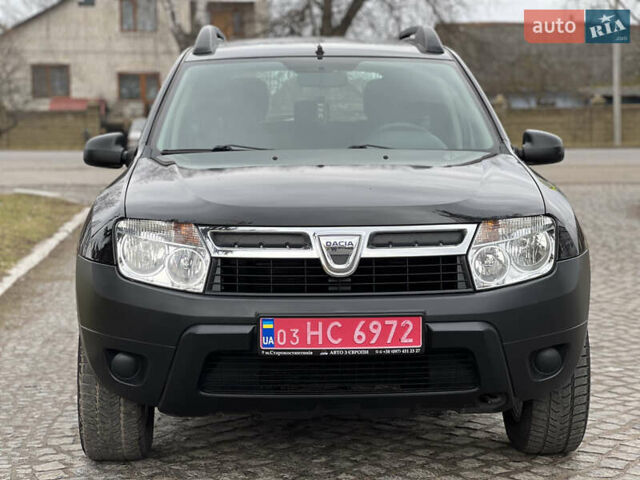 Черный Дачия Duster, объемом двигателя 1.6 л и пробегом 218 тыс. км за 9250 $, фото 2 на Automoto.ua