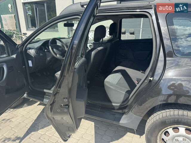 Черный Дачия Duster, объемом двигателя 1.5 л и пробегом 258 тыс. км за 8700 $, фото 11 на Automoto.ua