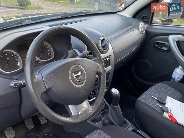 Чорний Дачія Duster, об'ємом двигуна 1.6 л та пробігом 210 тис. км за 8550 $, фото 22 на Automoto.ua