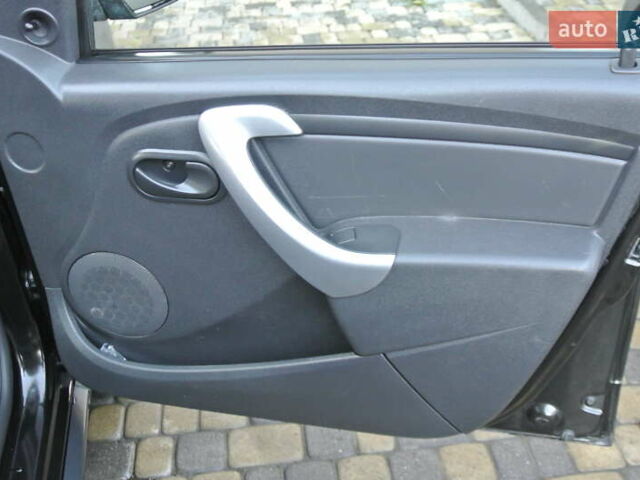 Черный Дачия Duster, объемом двигателя 1.6 л и пробегом 137 тыс. км за 9500 $, фото 15 на Automoto.ua