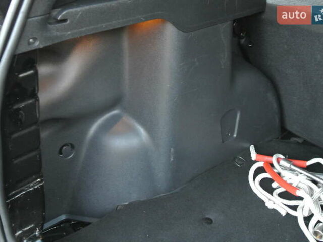 Черный Дачия Duster, объемом двигателя 1.6 л и пробегом 137 тыс. км за 9500 $, фото 21 на Automoto.ua