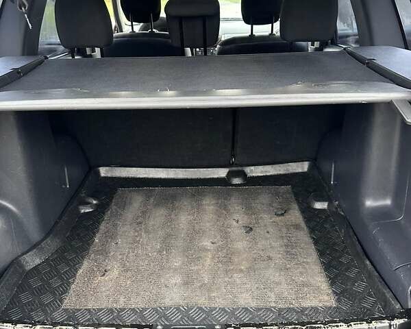 Черный Дачия Duster, объемом двигателя 1.6 л и пробегом 250 тыс. км за 8000 $, фото 22 на Automoto.ua