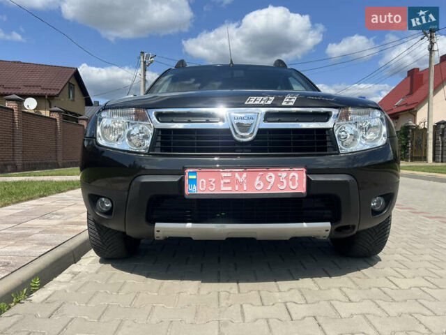 Черный Дачия Duster, объемом двигателя 1.6 л и пробегом 146 тыс. км за 10900 $, фото 3 на Automoto.ua