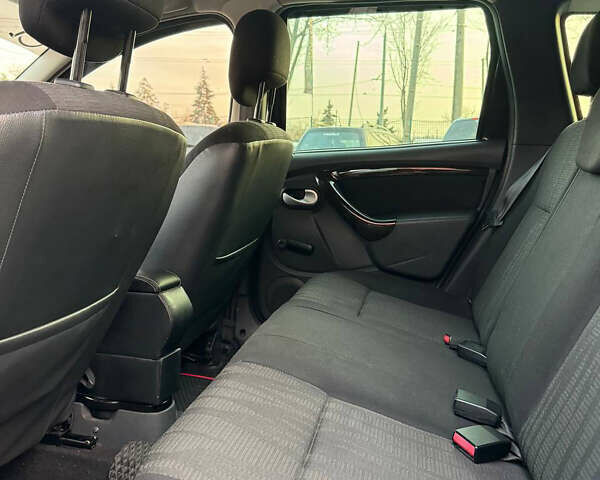 Черный Дачия Duster, объемом двигателя 1.5 л и пробегом 173 тыс. км за 8999 $, фото 9 на Automoto.ua