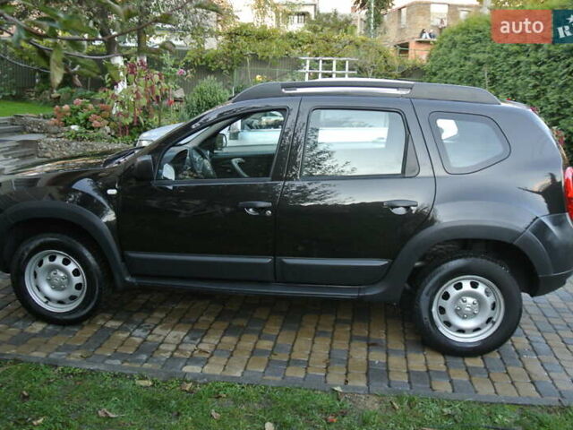 Черный Дачия Duster, объемом двигателя 1.6 л и пробегом 137 тыс. км за 9500 $, фото 3 на Automoto.ua