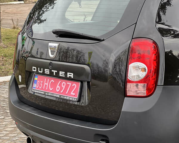 Черный Дачия Duster, объемом двигателя 1.6 л и пробегом 218 тыс. км за 9250 $, фото 17 на Automoto.ua