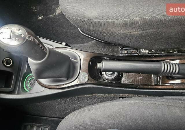 Черный Дачия Duster, объемом двигателя 1.6 л и пробегом 194 тыс. км за 8700 $, фото 14 на Automoto.ua