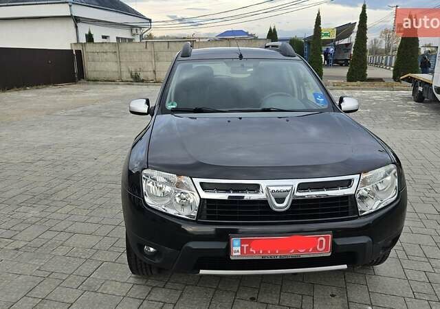 Черный Дачия Duster, объемом двигателя 1.6 л и пробегом 194 тыс. км за 8700 $, фото 2 на Automoto.ua
