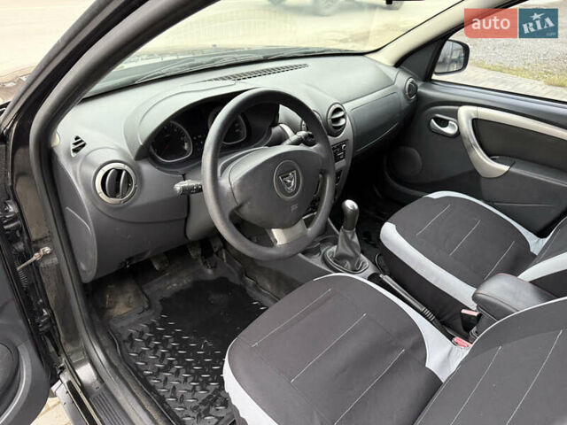 Чорний Дачія Duster, об'ємом двигуна 1.6 л та пробігом 175 тис. км за 7900 $, фото 10 на Automoto.ua