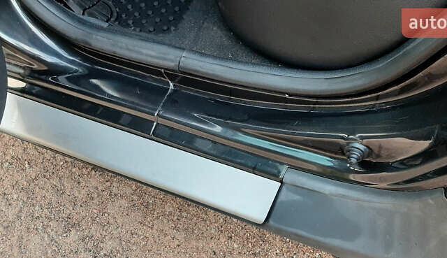 Чорний Дачія Duster, об'ємом двигуна 1.6 л та пробігом 210 тис. км за 9199 $, фото 3 на Automoto.ua