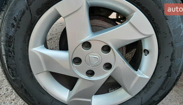 Чорний Дачія Duster, об'ємом двигуна 1.6 л та пробігом 210 тис. км за 9199 $, фото 21 на Automoto.ua