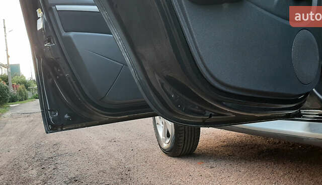 Чорний Дачія Duster, об'ємом двигуна 1.6 л та пробігом 210 тис. км за 9199 $, фото 8 на Automoto.ua