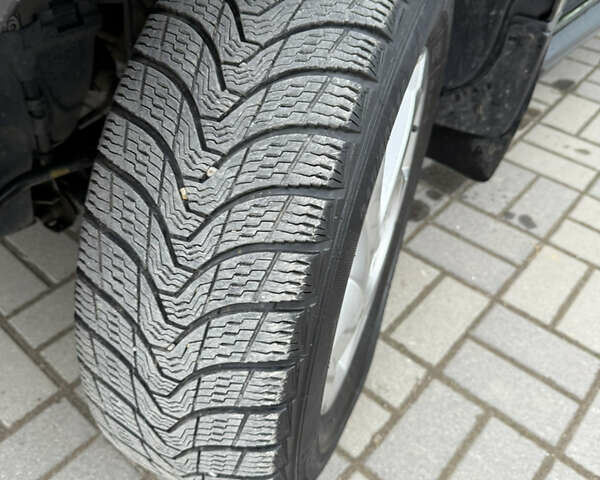 Чорний Дачія Duster, об'ємом двигуна 1.6 л та пробігом 175 тис. км за 7900 $, фото 19 на Automoto.ua