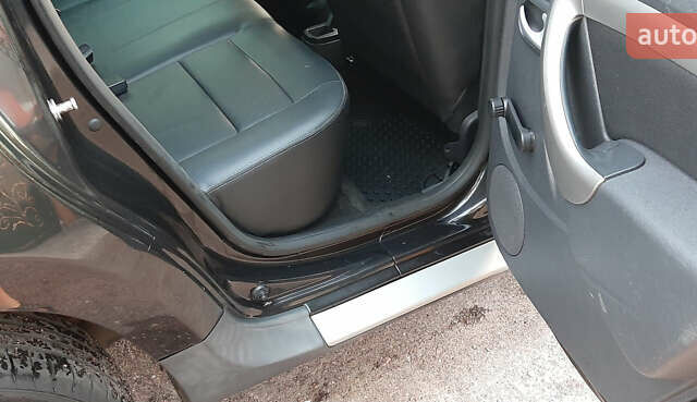Чорний Дачія Duster, об'ємом двигуна 1.6 л та пробігом 210 тис. км за 9199 $, фото 15 на Automoto.ua