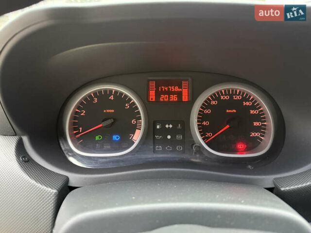 Чорний Дачія Duster, об'ємом двигуна 1.6 л та пробігом 175 тис. км за 7900 $, фото 18 на Automoto.ua