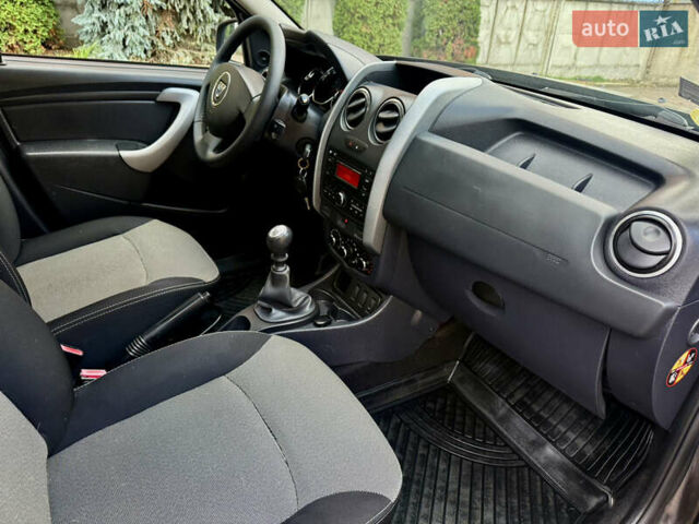 Чорний Дачія Duster, об'ємом двигуна 1.5 л та пробігом 215 тис. км за 8299 $, фото 24 на Automoto.ua