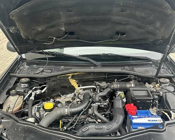 Черный Дачия Duster, объемом двигателя 1.2 л и пробегом 149 тыс. км за 8300 $, фото 26 на Automoto.ua