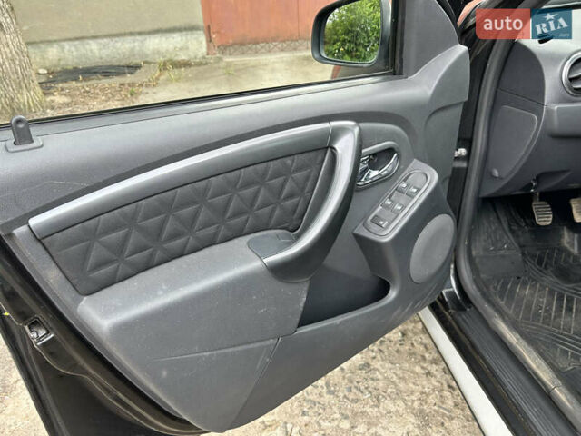 Чорний Дачія Duster, об'ємом двигуна 1.5 л та пробігом 83 тис. км за 11800 $, фото 13 на Automoto.ua
