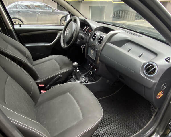 Черный Дачия Duster, объемом двигателя 1.5 л и пробегом 137 тыс. км за 11777 $, фото 21 на Automoto.ua
