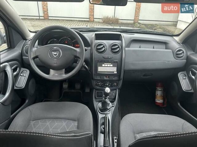 Чорний Дачія Duster, об'ємом двигуна 1.2 л та пробігом 140 тис. км за 8200 $, фото 15 на Automoto.ua