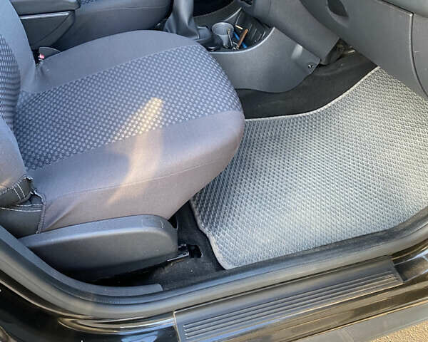 Чорний Дачія Duster, об'ємом двигуна 1.6 л та пробігом 227 тис. км за 10850 $, фото 14 на Automoto.ua
