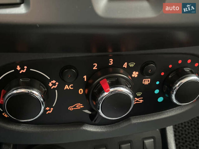 Черный Дачия Duster, объемом двигателя 1.5 л и пробегом 137 тыс. км за 11777 $, фото 33 на Automoto.ua