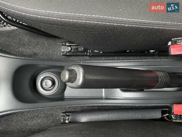 Черный Дачия Duster, объемом двигателя 1.5 л и пробегом 137 тыс. км за 11777 $, фото 34 на Automoto.ua