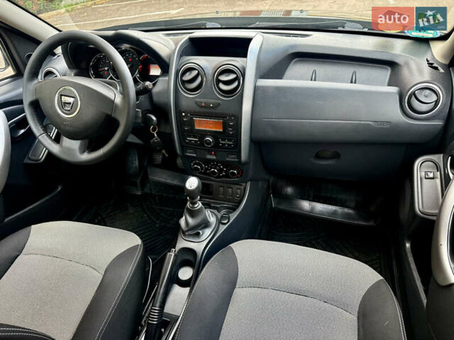 Чорний Дачія Duster, об'ємом двигуна 1.5 л та пробігом 215 тис. км за 8299 $, фото 23 на Automoto.ua