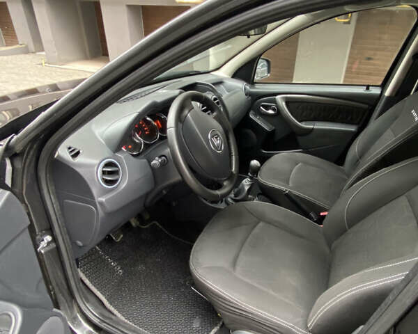 Черный Дачия Duster, объемом двигателя 1.5 л и пробегом 137 тыс. км за 11777 $, фото 13 на Automoto.ua