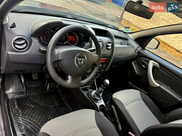 Чорний Дачія Duster, об'ємом двигуна 1.5 л та пробігом 215 тис. км за 8299 $, фото 15 на Automoto.ua