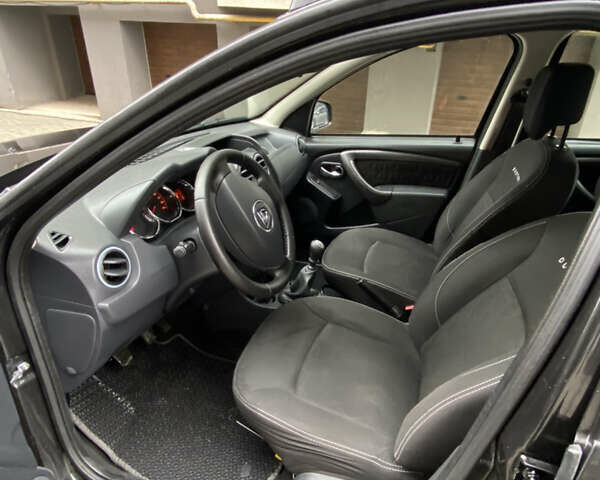 Черный Дачия Duster, объемом двигателя 1.5 л и пробегом 137 тыс. км за 11777 $, фото 14 на Automoto.ua