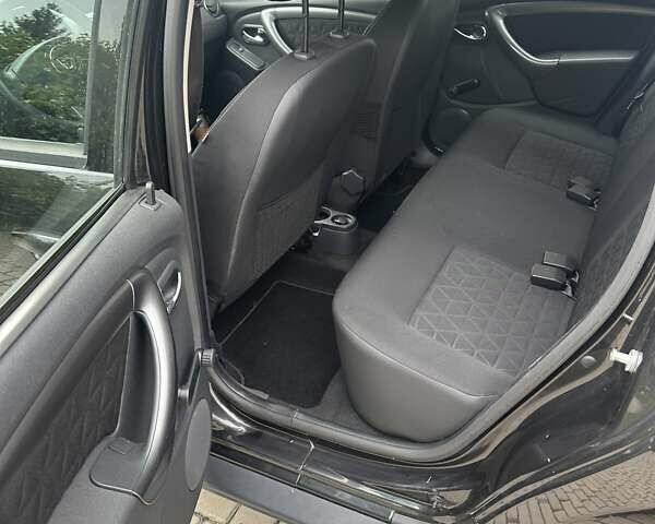 Черный Дачия Duster, объемом двигателя 1.2 л и пробегом 149 тыс. км за 7900 $, фото 20 на Automoto.ua